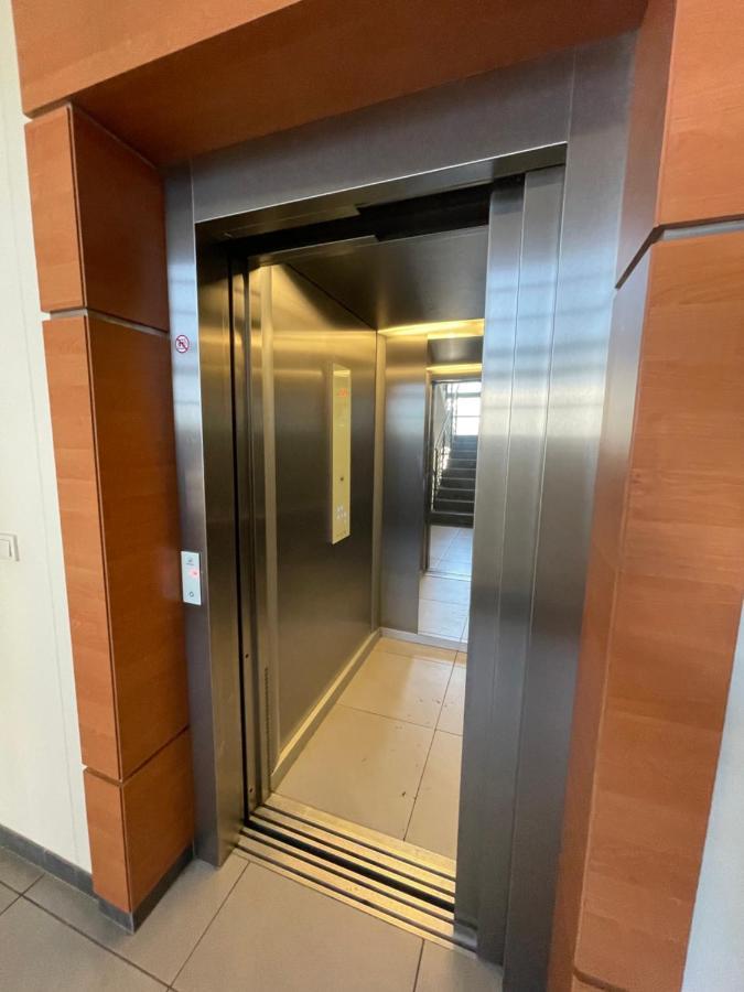 Gdynia Apartament 42 M Z Miejscem W Garazu Z Winda Blisko Centrum I Morza Εξωτερικό φωτογραφία
